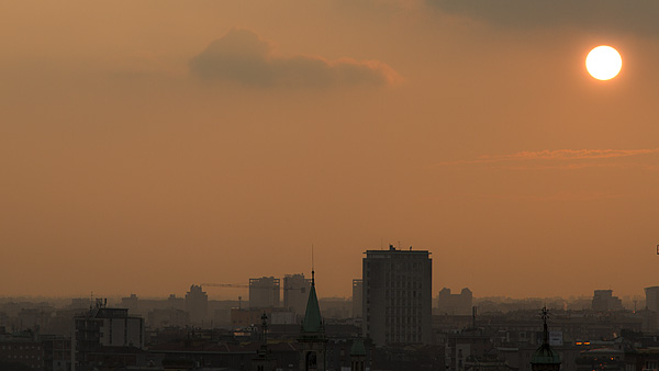 Solnedgång över Milano