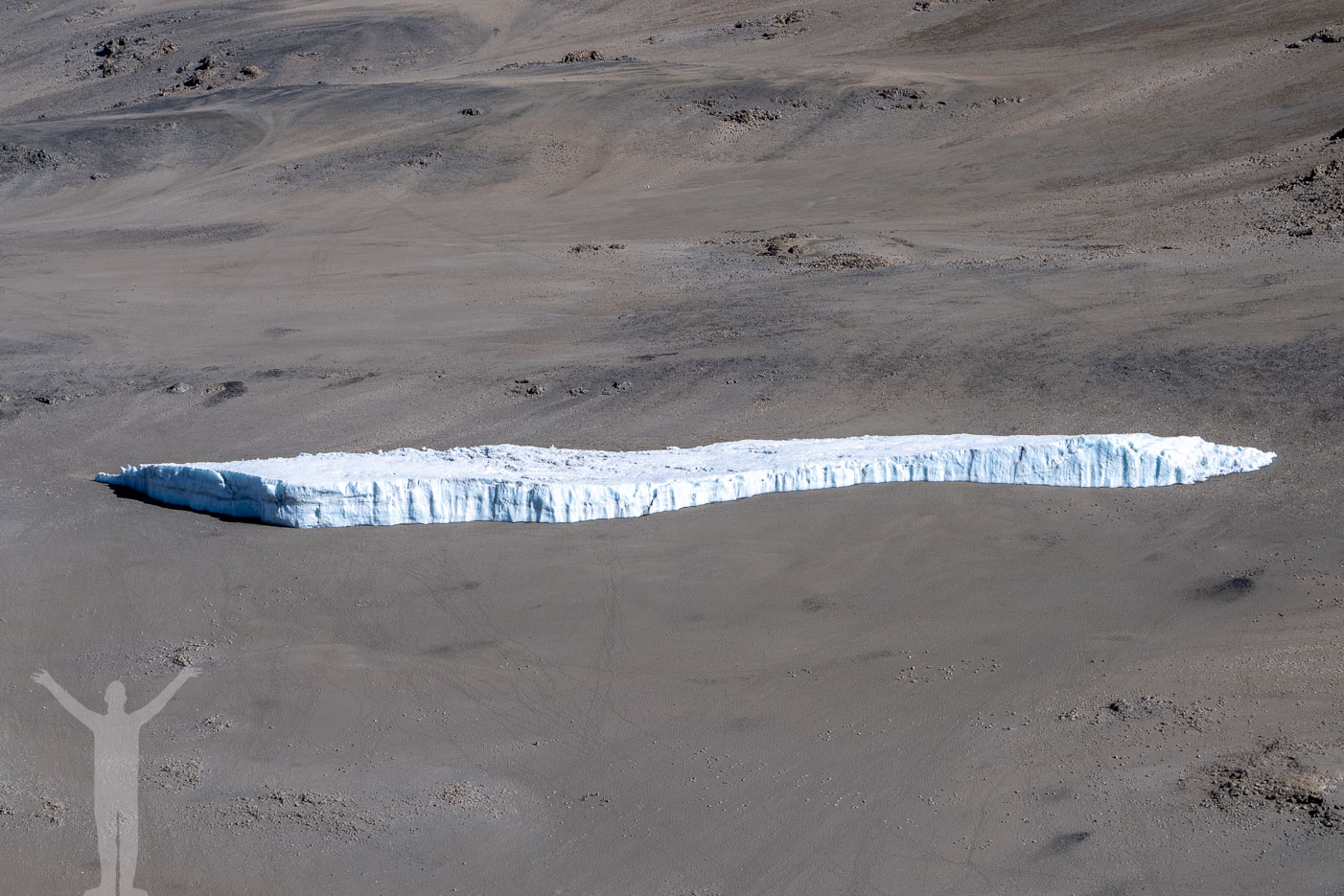 Glaciär i kratern på Kibos topp